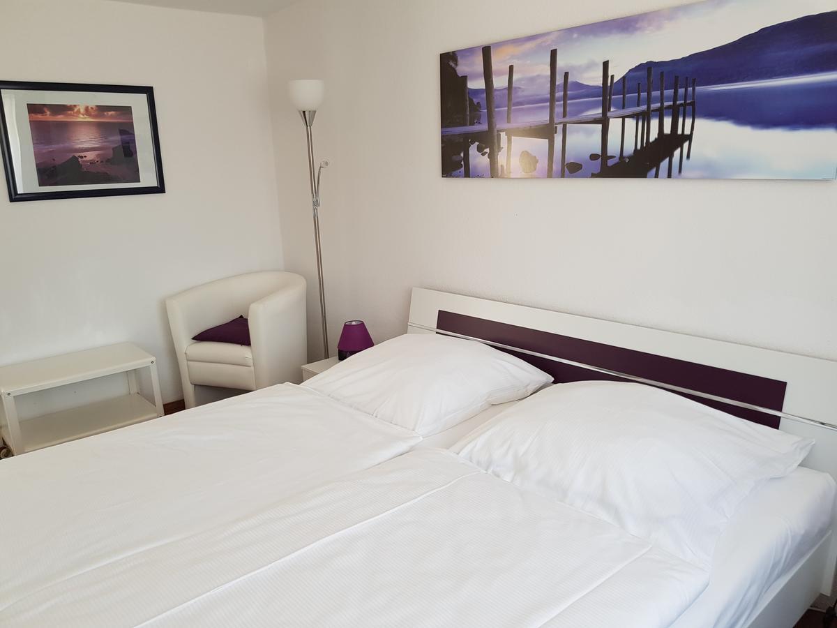 Ferienwohnungen Am Kleinen See Bergen Auf Rugen Exterior photo